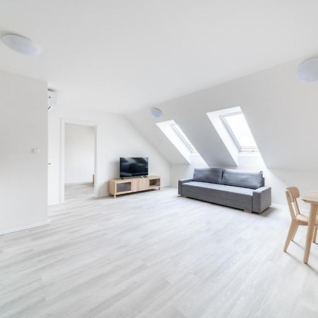 Apartments Borivojova 63 Prague Ngoại thất bức ảnh