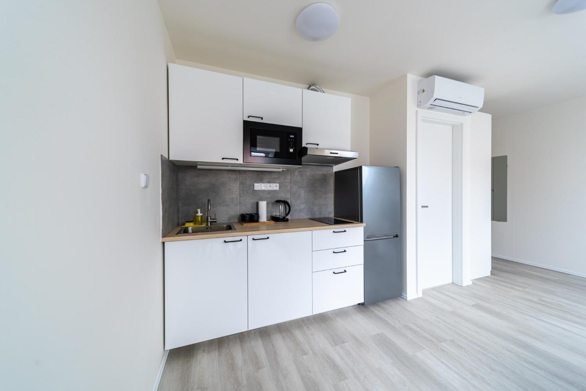 Apartments Borivojova 63 Prague Ngoại thất bức ảnh