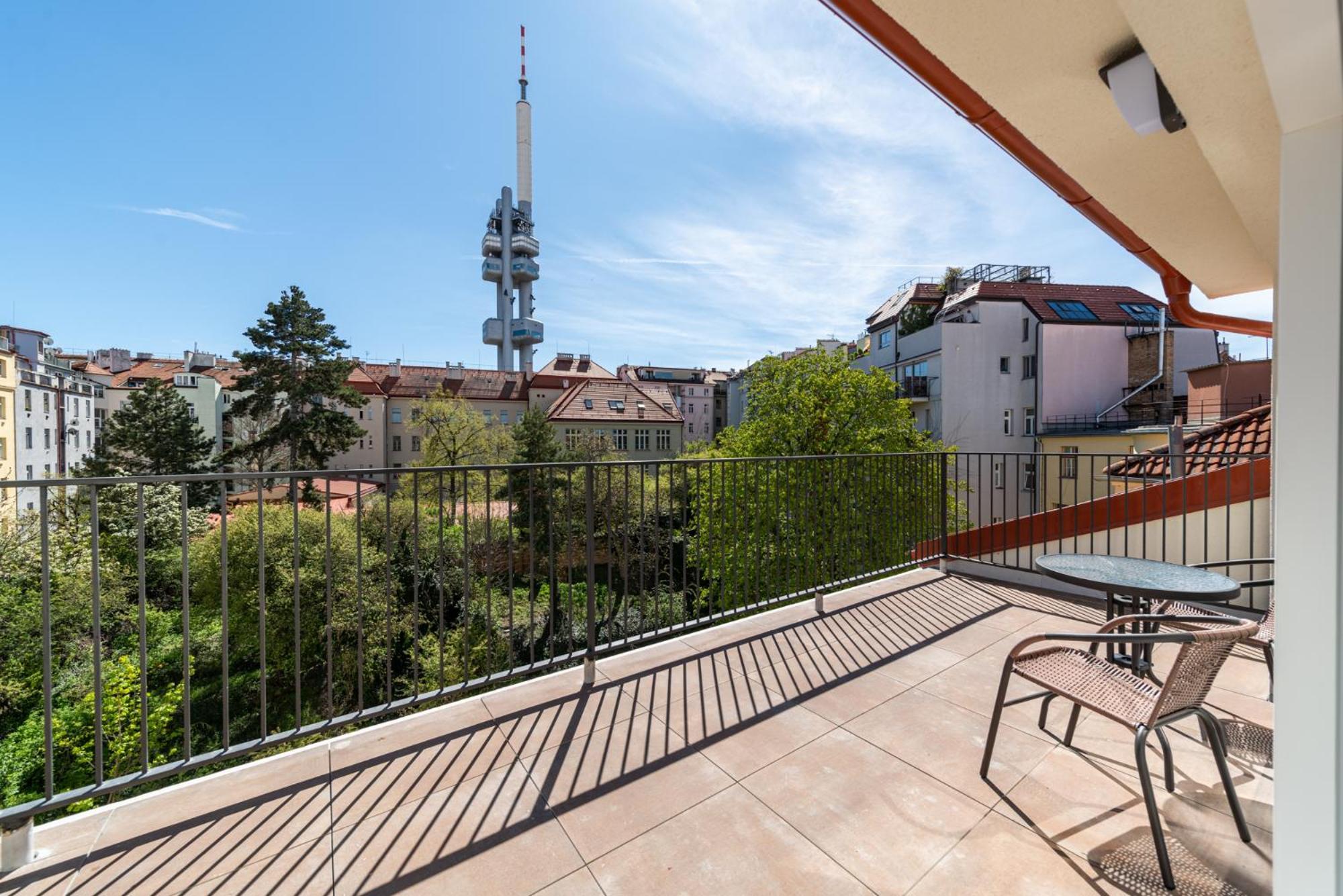 Apartments Borivojova 63 Prague Ngoại thất bức ảnh