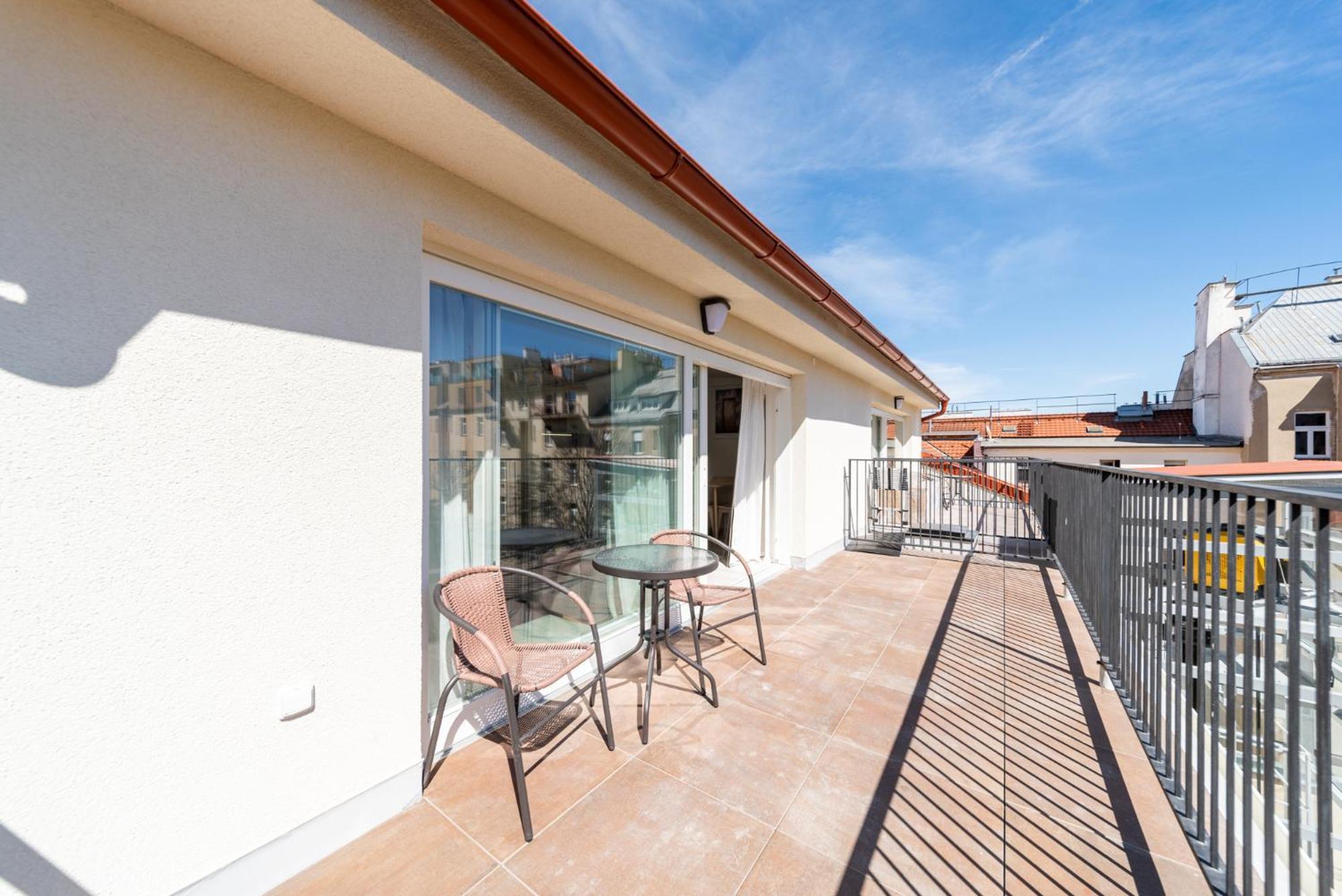 Apartments Borivojova 63 Prague Ngoại thất bức ảnh